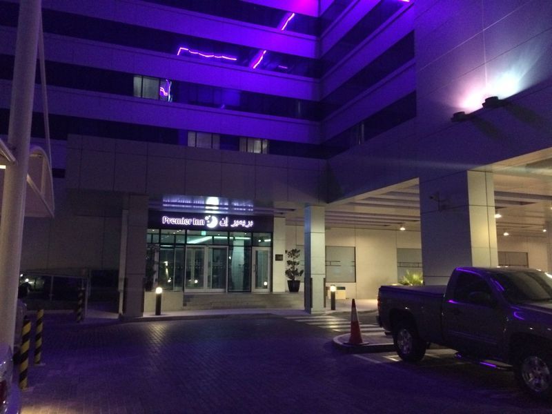 Premier Inn Abu Dhabi Airport Business Park Exteriör bild